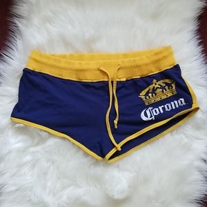 Corona booty shorts